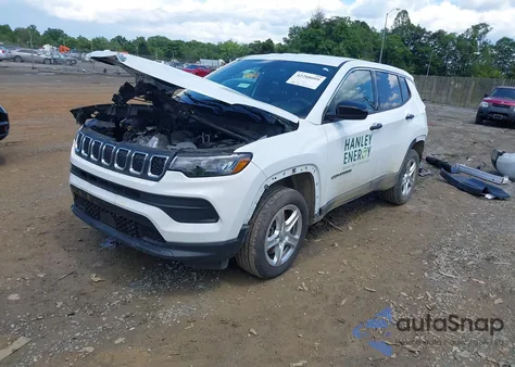 2023 Jeep Compass Sport 4X4 z USA, uszkodzony, nr VIN 3C4NJDAN8PT558325